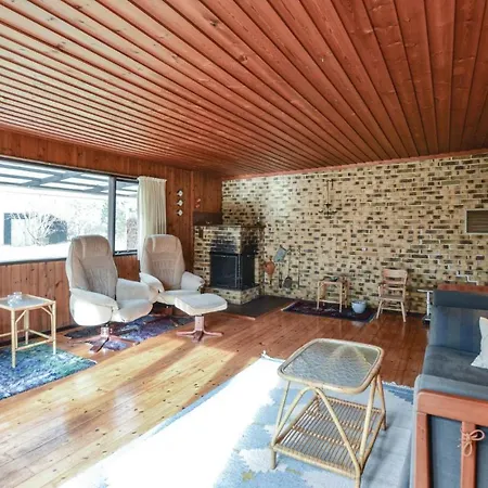 Three Bedroom Holiday In Rorvig *